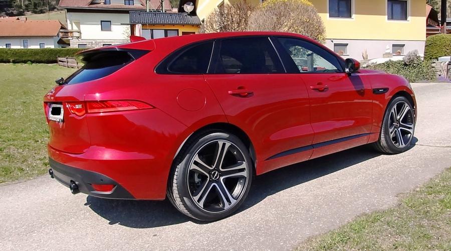  Jaguar F-Pace on Premier Edition Wheels (CS5) 2019 года  (фото 3 из 3)